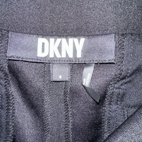 DKNY Slim Leg Black Ankle Pants - Picture 5 of 5